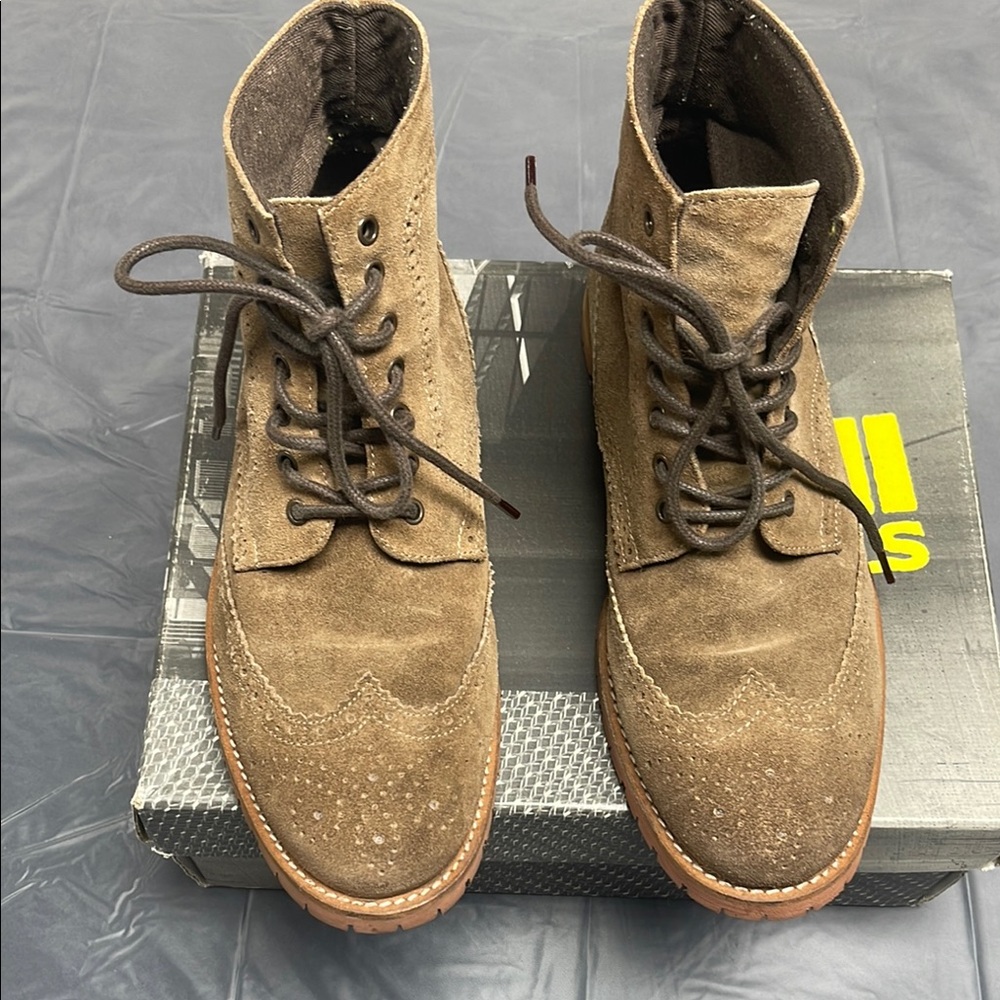 Brown Suede Ankle Boots with Lace-Up Design